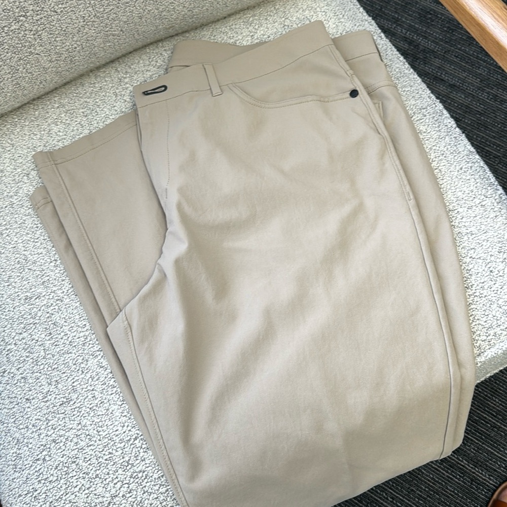 Public Rec Men’s khaki pants. 36/34 in like new condition